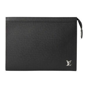 Louis Vuitton Taiga Pochette Voyage Black Clutch Shoulder Bag